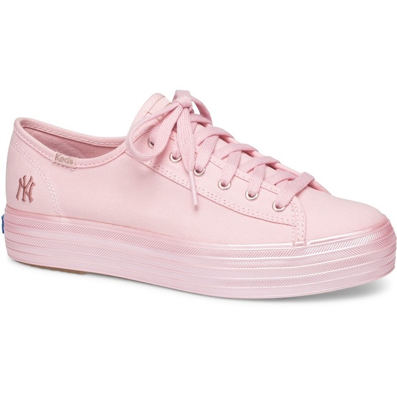 Women's New York Yankees Keds Pink Triple Kick Blush Shoes - Picture 2 of 10